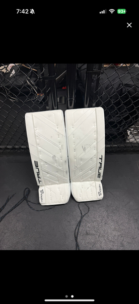 True 9x4 goalie pads