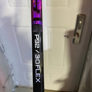 Youth Bauer Twitch Right Handed Hockey Stick P92 30 Flex (New)