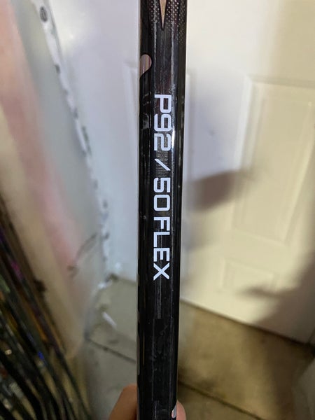 Junior Bauer Vapor FlyLite Right Handed Hockey Stick P92 50 Flex (New)