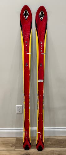 K2 148 cm All Mountain Skis - AXIS shaped ski - USED No Bindings