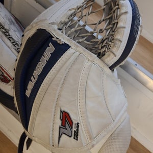 36" Vaughn Velocity V4 Regular Goalie Full Set Pro Stock (Used)