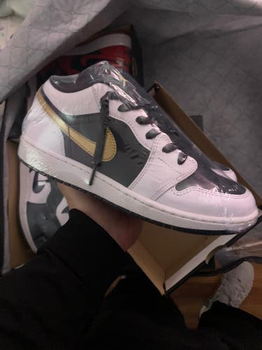 Air Jordan 1 Low Shoes