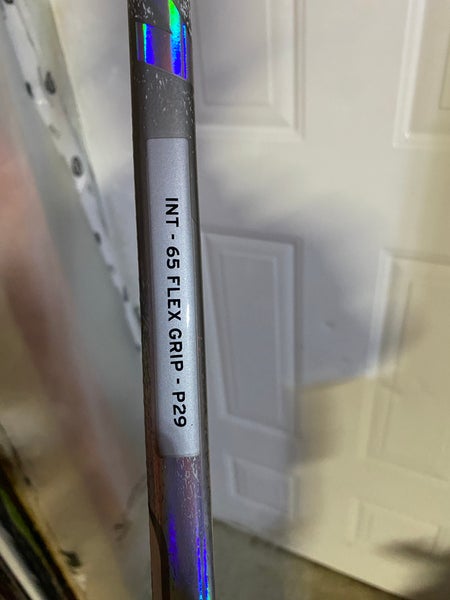 Intermediate CCM Ribcor Trigger 10 Pro Right Handed Hockey Stick P29 65 Flex (New)