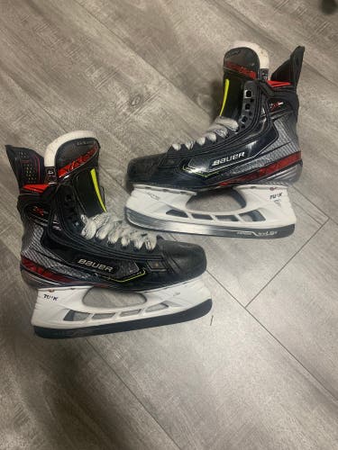 Bauer Vapor 2X Pro Hockey Skates Regular Width Size 4.5 (Used)