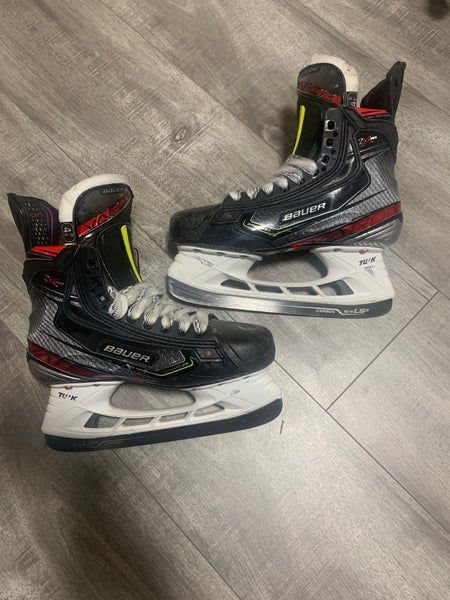 Bauer Vapor 2X Pro Hockey Skates Regular Width Size 4.5 (Used)
