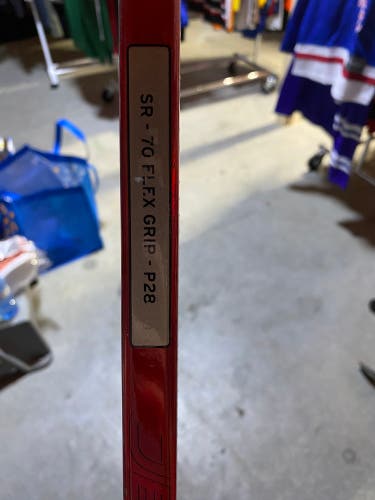 Senior CCM JetSpeed FT8 Pro Right Handed Hockey Stick P28 70 Flex (New)