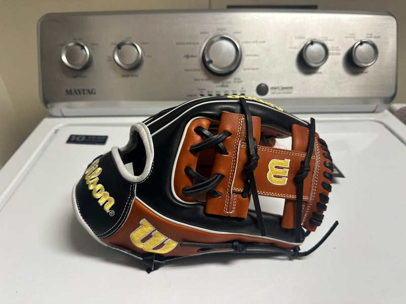 Wilson A2000 1975 RH Baseball Glove 11.75 (NEW)