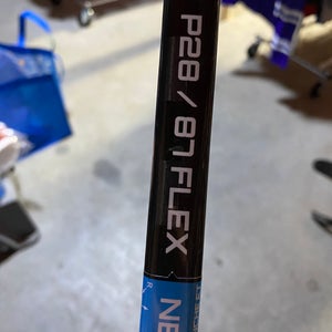 Senior Bauer Vapor FlyLite Right Handed Hockey Stick P28 87 Flex (New)