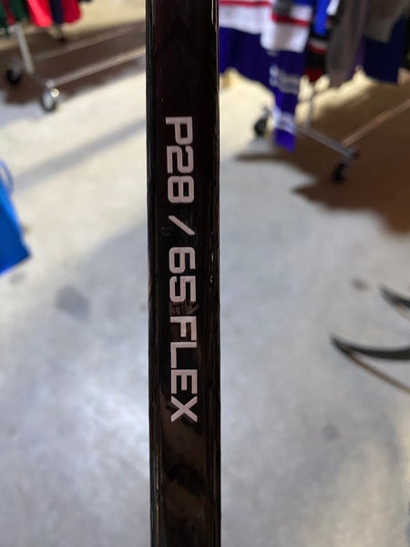 Intermediate Bauer Pulse Right Handed Hockey Stick P28 65 Flex (New)