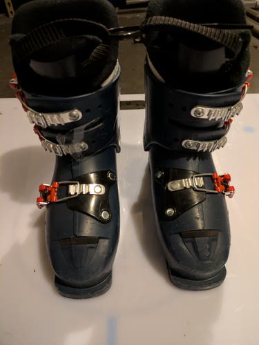 Mondo 23 & 23.5 Kid's Atomic All Mountain Hawx JR 3 Ski Boots Medium Flex (Used)