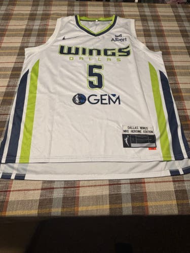 Paige Bueckers Dallas Wings  Large Women's Nike Jersey (New)