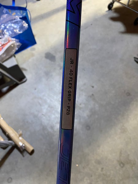 Youth CCM JetSpeed FT8 Pro Left Hand Hockey Stick P28 40 Flex (New)