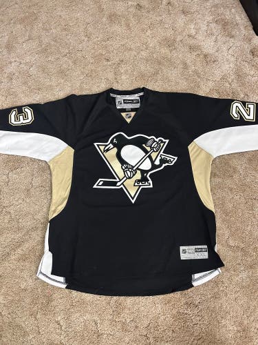 Penguins Craig XXL Reebok Jersey (Used)