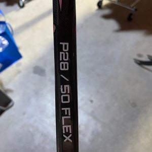 Junior Bauer Vapor FlyLite Left Hand Hockey Stick P28 50 Flex (New)