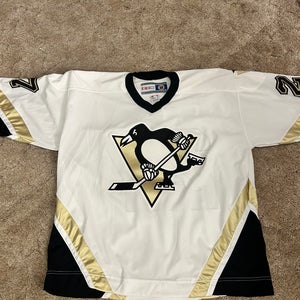 Penguins Kovalev XXL CCM Jersey (Used)