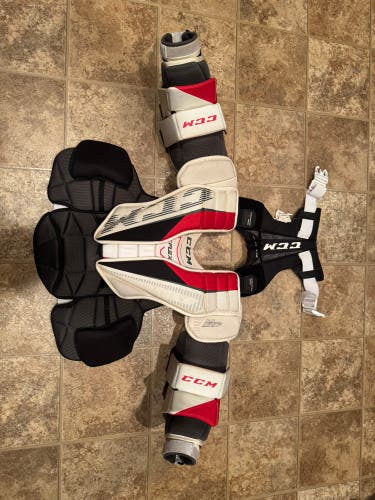 Large/Extra Large CCM EFlex 5.5 Goalie Chest Protector (Used)