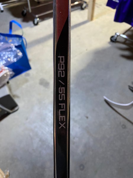 Intermediate Bauer Vapor Hyperlite 2 Left Hand Hockey Stick P92 55 Flex (New)