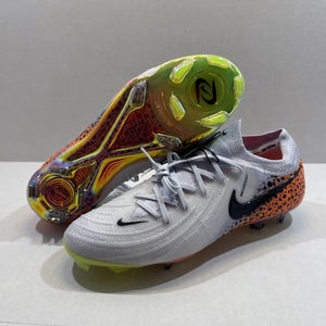 Men's Size M 7.0 (W 8.0) Nike Cleats (New)