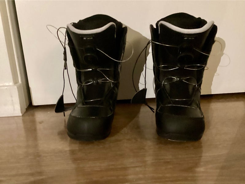 Women's Size M 5.5 (W 6.5) K2 Snowboard Boots Medium Flex Freestyle (Used)