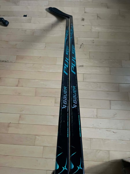 NEW 2 PACK Senior Bauer Pulse Left Hand P28 70 Flex Hockey Sticks