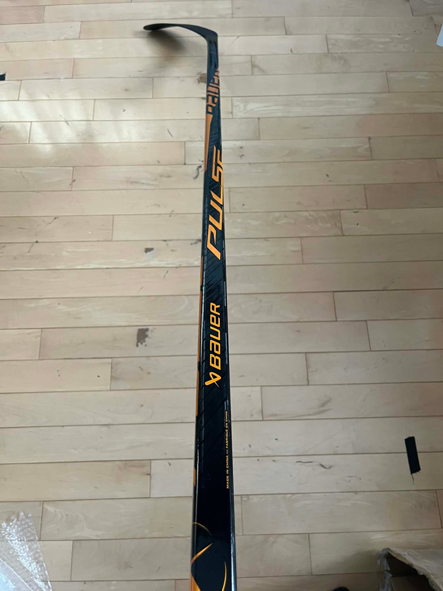 Brand New Senior P92 70 Flex Bauer Pulse Orange Right Hand Hockey 