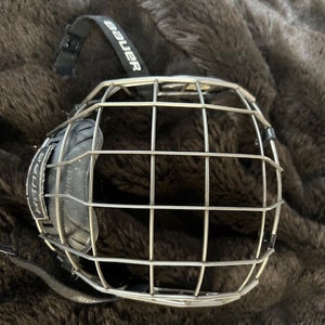 Bauer FM7500 size Medium Cage