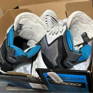 2016 Bauer Reactor 7000 Hockey Goalie Skates 9.5 (Used)