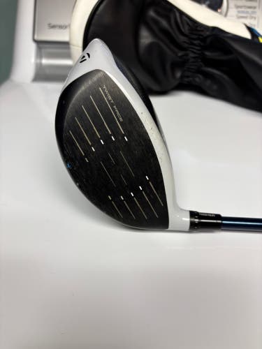 Men's TaylorMade SIM2 Max Right Handed Driver Stiff Flex 10.5 Loft (Used)