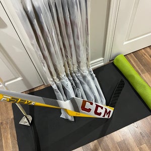 (2 pack) CCM EFlex 5 Prolite Regular Goalie Stick (New)