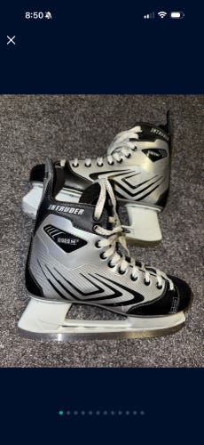 CCM Intruder Hockey Ice Skates Mens Size 10 Vintage Classic Used Pre Owned Gear