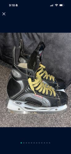 Easton Synergy 500 Ice Hockey Skates Size 5.5 D Vintage Classic Used Pre Owned.