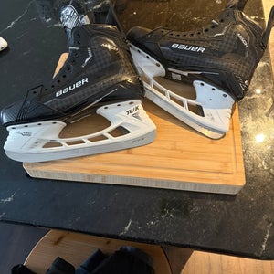 2022 Bauer Supreme Mach Hockey Skates 9.5 (Used)