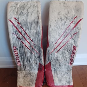 Medium Bauer Vapor Hyperlite Goalie Leg Pads (Used)