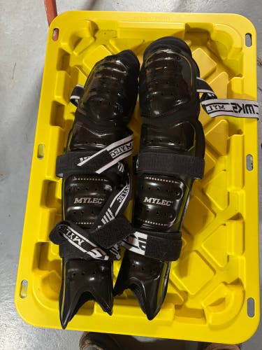 Senior MK5 15" Shin Pads (Used)