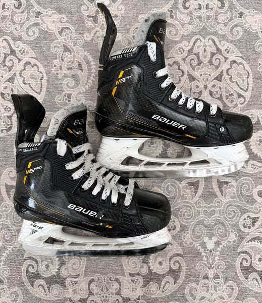 2022 Bauer Supreme M5 Pro Hockey Skates Regular Width Size 4 (Used)