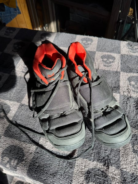 Knapper street hockey shoes- high top size 11 men’s