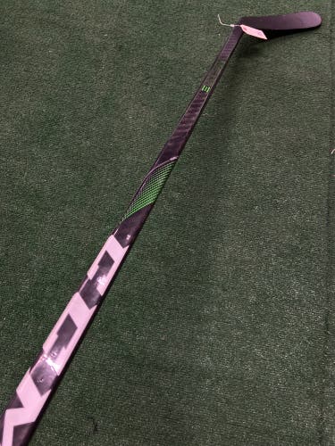 Senior CCM JetSpeed FT4 Pro Hockey Stick Right Handed P90M 90 Flex Pro Stock (New) 67.5"