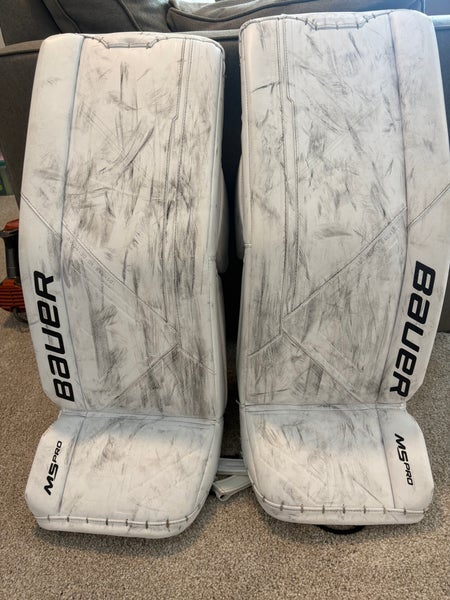 XS Bauer Supreme M5 Pro Goalie Leg Pads (Used)