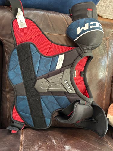 XL Senior CCM Next Shoulder Pads (Used)