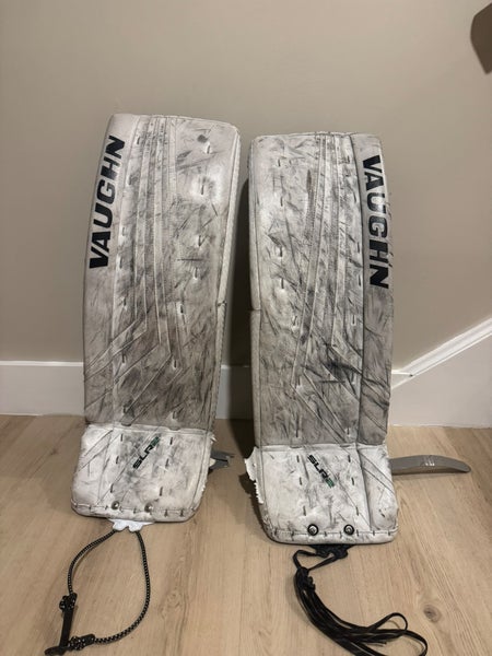 30" Vaughn Ventus SLR2 Goalie Leg Pads (Used)