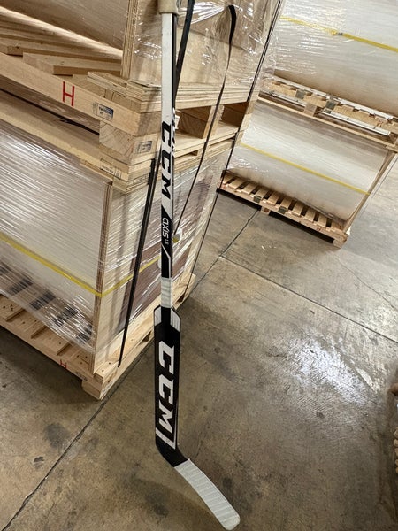 CCM Axis 1.5 Regular Goalie Stick 23" Paddle (Used)