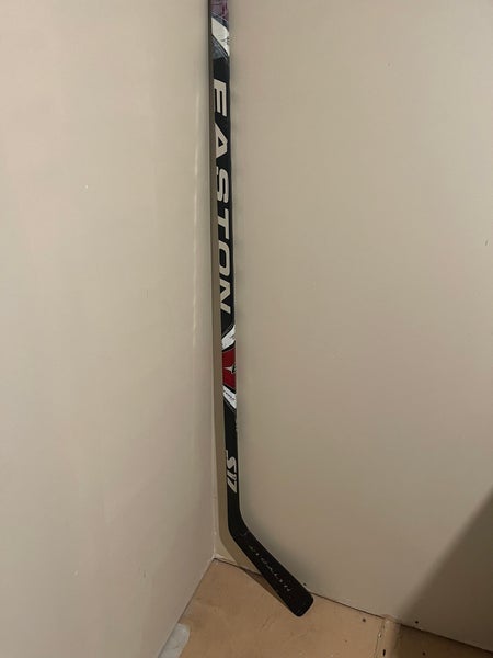 Senior Easton S17 Left Hand Hockey Stick 100 Flex (Used)