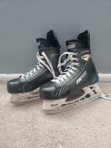 2008 Bauer Supreme One35 Hockey Skates Regular Width Size 2.5 (Used)