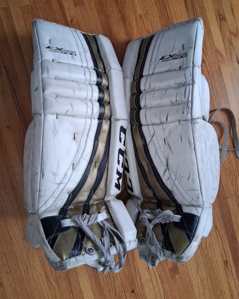 30" CCM Extreme Flex 500 INT Goalie Leg Pads (Used)