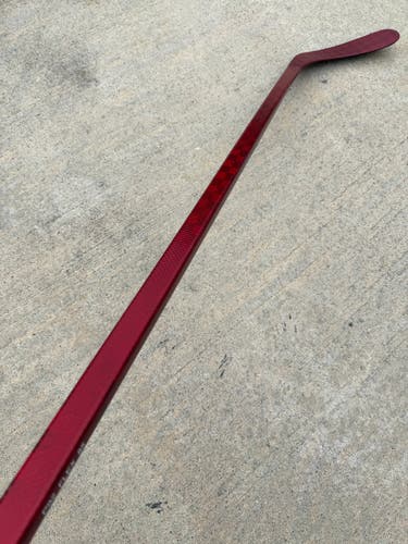 Red Blackout Pro Stock Hockey Stick Grip P92 Right