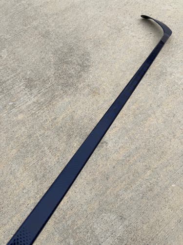 Blue Blackout Pro Stock Hockey Stick Grip P28 Right