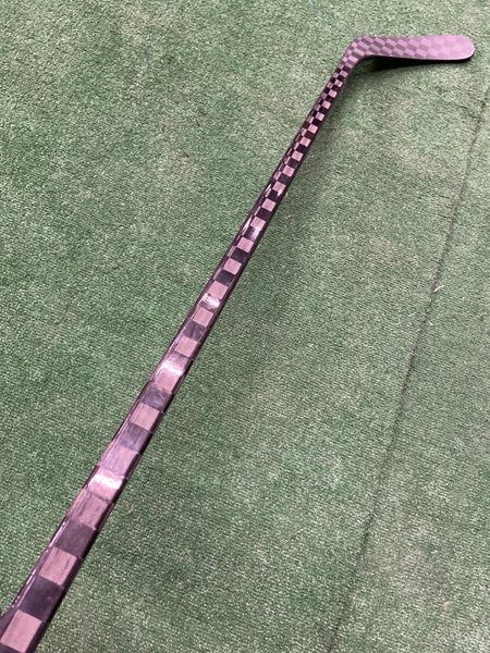 2-Pack Senior Pro Blackout Extra Lite Hockey Stick Right Handed P92M 85 Flex (New)