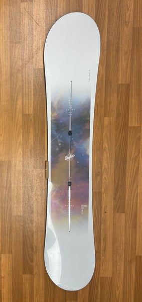 Women's Burton Stylus Snowboard All Mountain Soft Flex True Twin 147 cm (New)