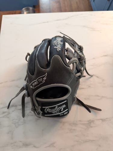 2024 Rawlings Heart of the Hide RH Infield Baseball Glove 11.75" (Used)