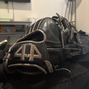44 Pro Signature Series RH Infield Baseball Glove 11.5" (Used)